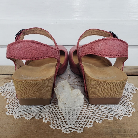 **SOLd*thankyou🌷Dansko Tiffani▪︎MaryJane Clog Sandal▪︎Coral Red Burnished▪︎EU39 - Picture 6 of 16